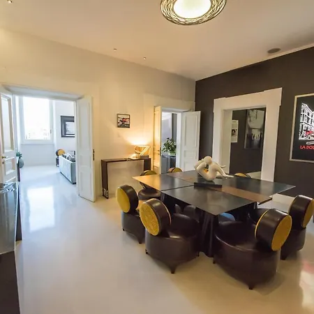 ベッド・アンド・ブレックファスト ピアッツァ ディ スパーニャ 9 ローマ