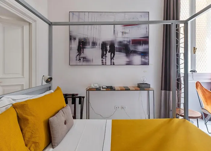 Piazza Di Spagna 9 Bed & Breakfast 4*