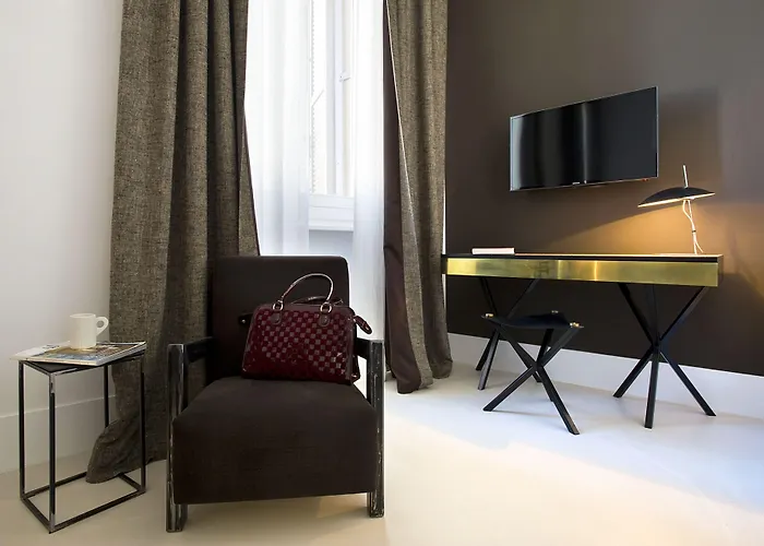 Piazza Di Spagna 9 Bed & Breakfast 4*