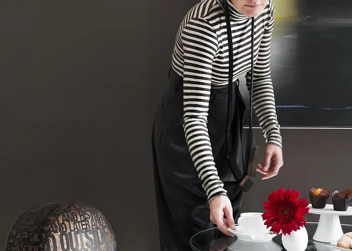 Piazza Di Spagna 9 4*