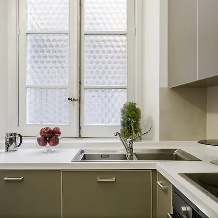 Piazza Di Spagna 9 4* Rom